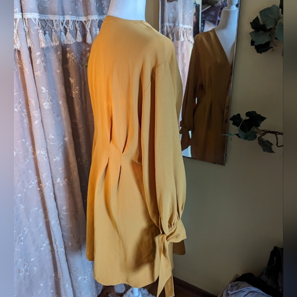 J Roberts | Mini Dress - Picture 7 of 11